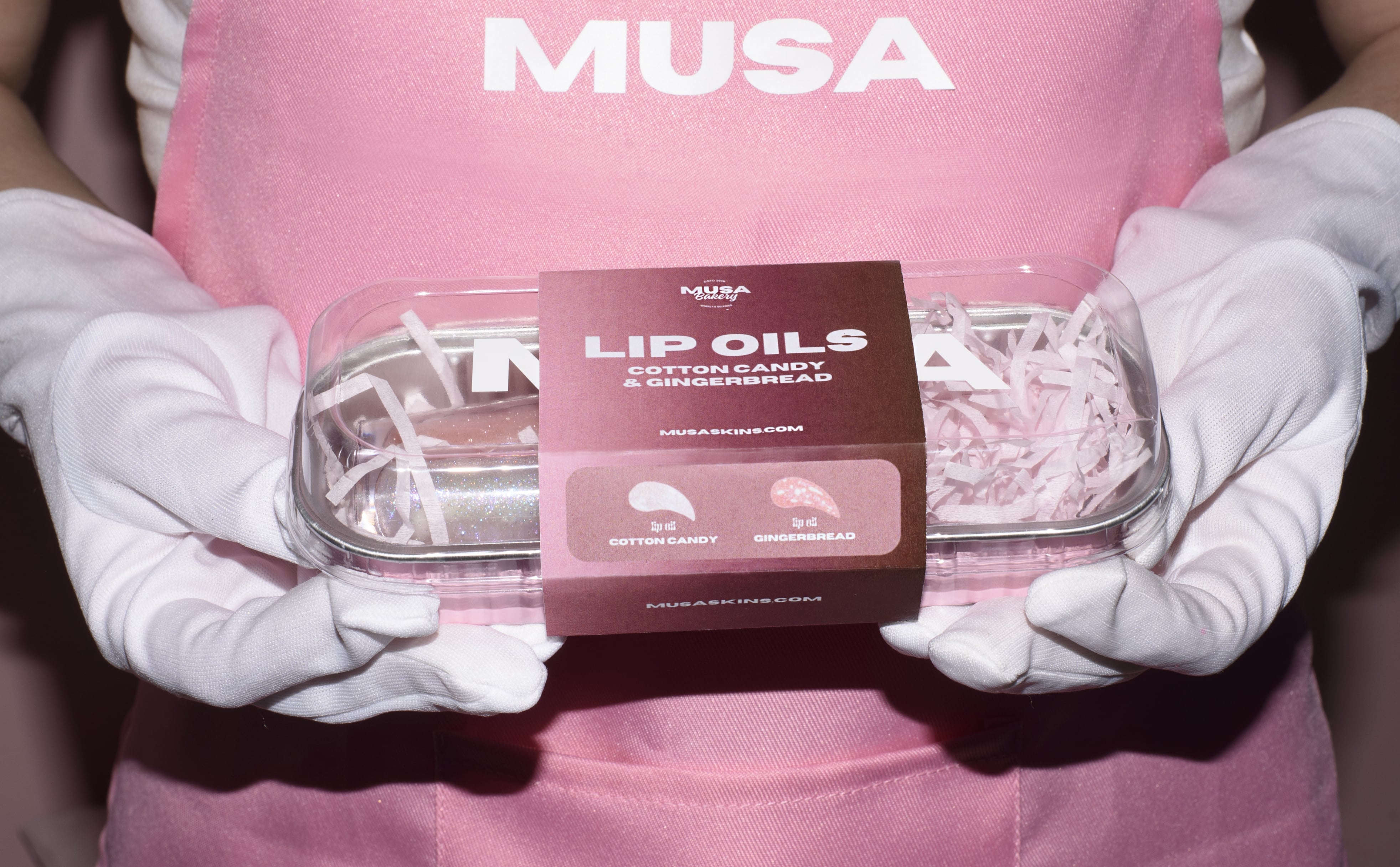 the bakery inspired lip oil coffret that looks (and smells) like a dream