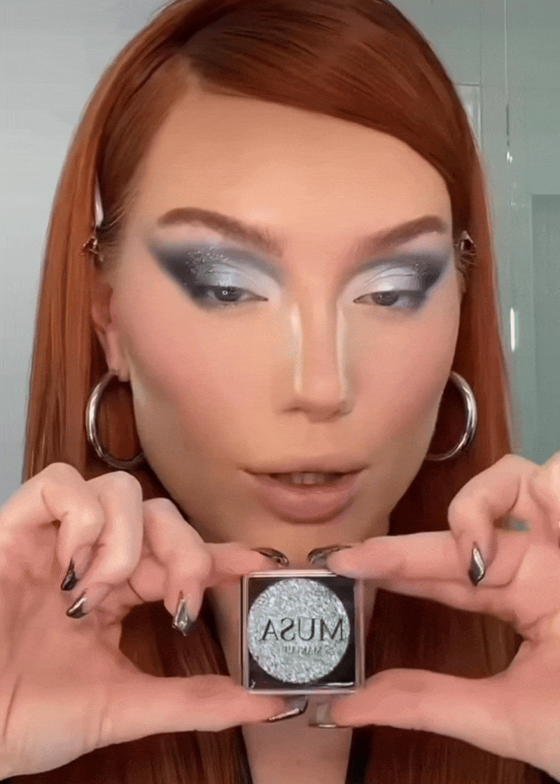 gabriella red using creamy glitter musa glitter