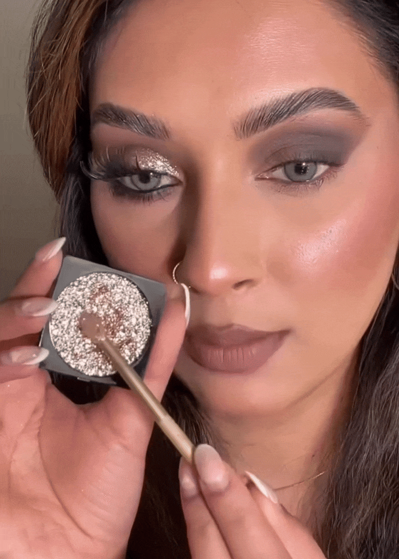 rashna kutwaroo using creamy glitter musa glitter