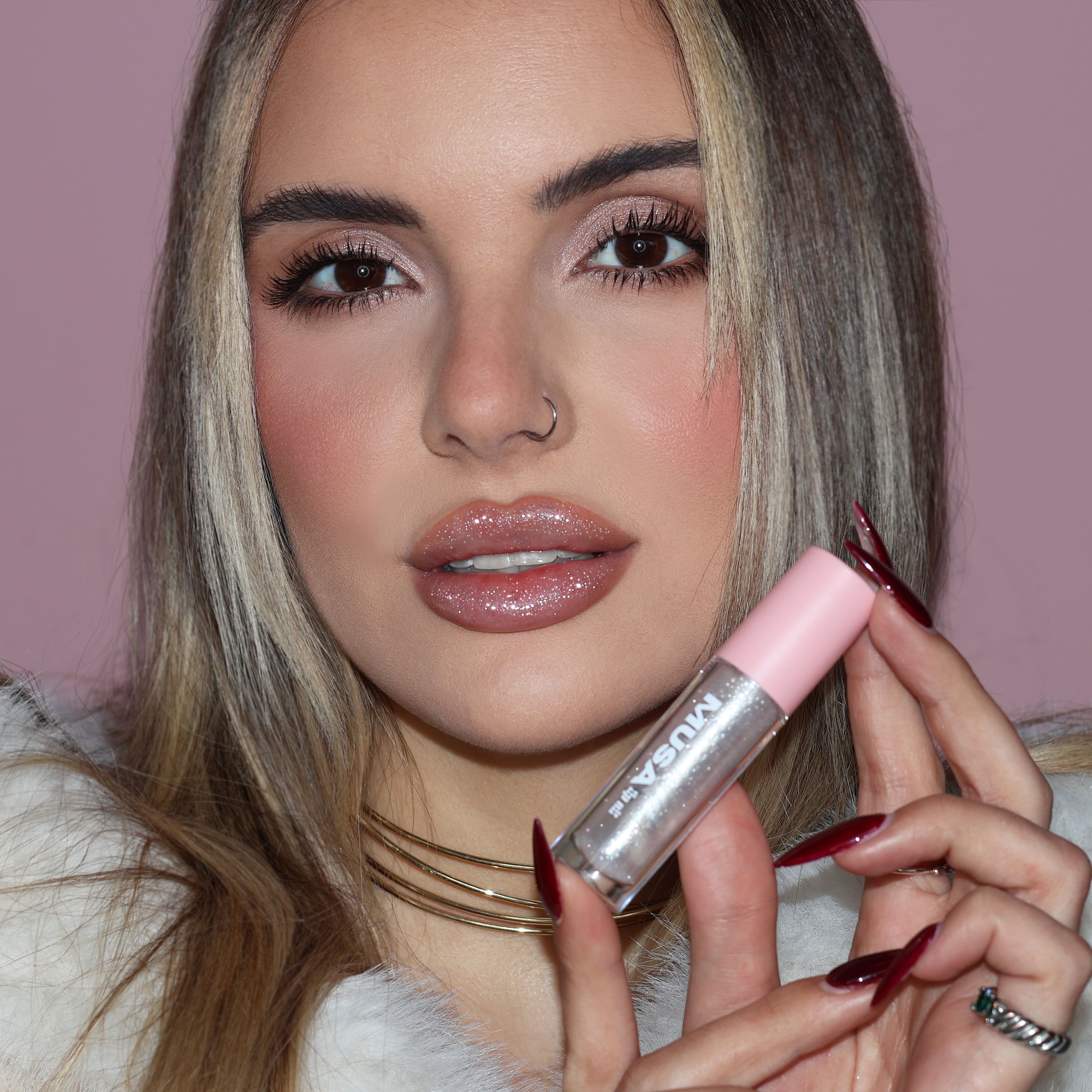 ultra shinning glitter lip oil supernova from Musa Glitter brand