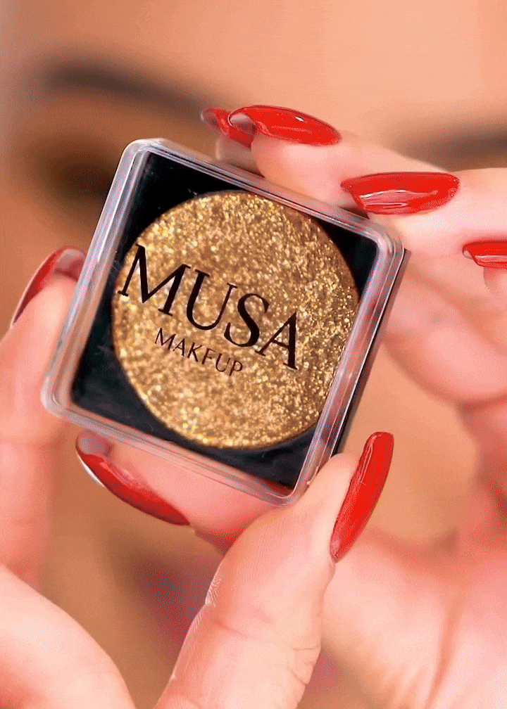 victoria lyn using creamy glitter musa glitter